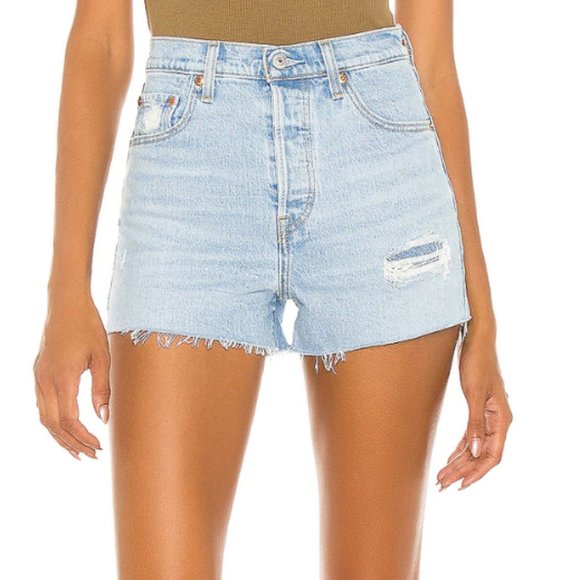 Levi's Pants - Levi's Ribcage Short in Tango Pulse Size 26